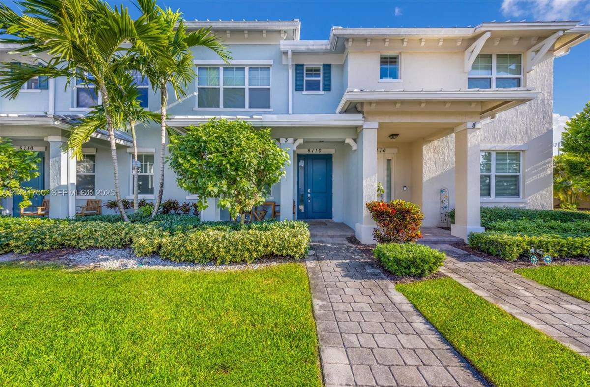 Townhouse for rent at 5110 Eucalyptus Dr #3, Hollywood, FL 33021
