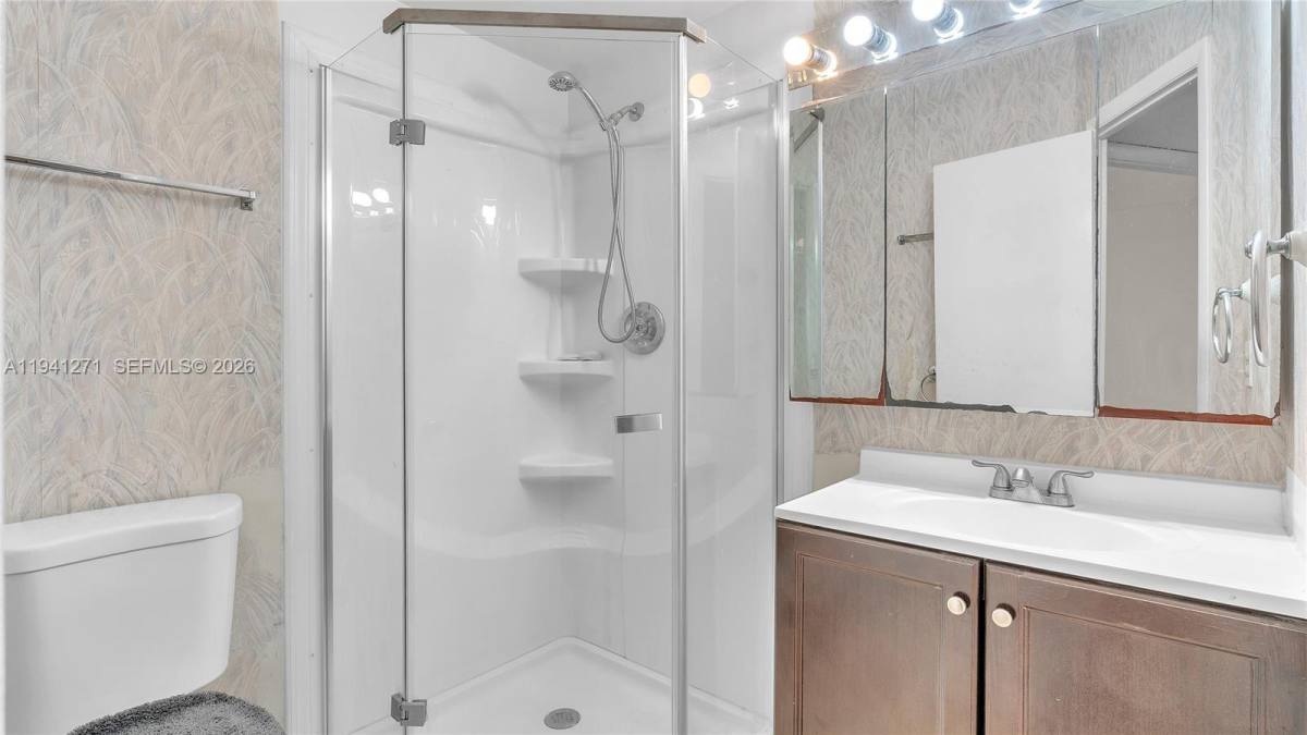 Condo for rent at 5041 W Oakland Park Blvd #303, Fort Lauderdale, FL 33313
