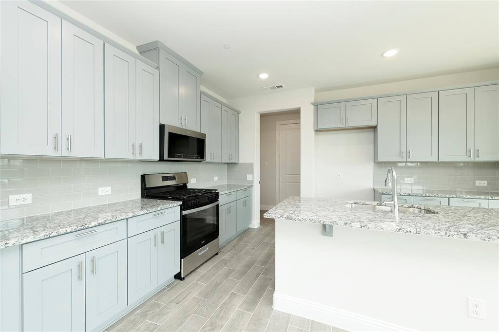 Townhouse for rent at 1068 Keswick Dr, Allen, TX 75002