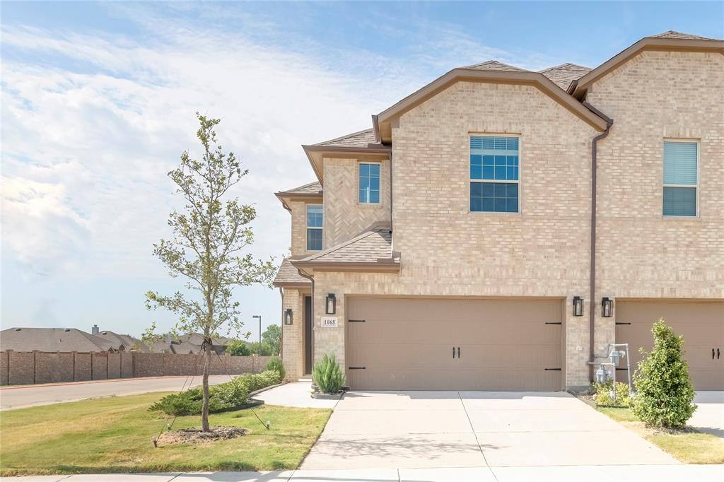 Townhouse for rent at 1068 Keswick Dr, Allen, TX 75002