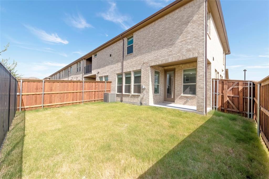 Townhouse for rent at 1068 Keswick Dr, Allen, TX 75002
