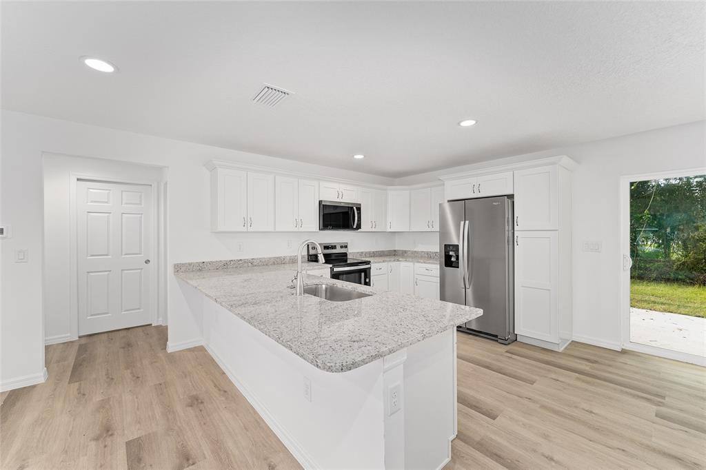 Apartment for rent at 13119 NE 7th Loop, Silver Springs, FL 34488
