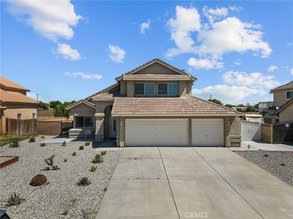 Apartment for rent at 4325 Serene Ave, Lancaster, CA 93536