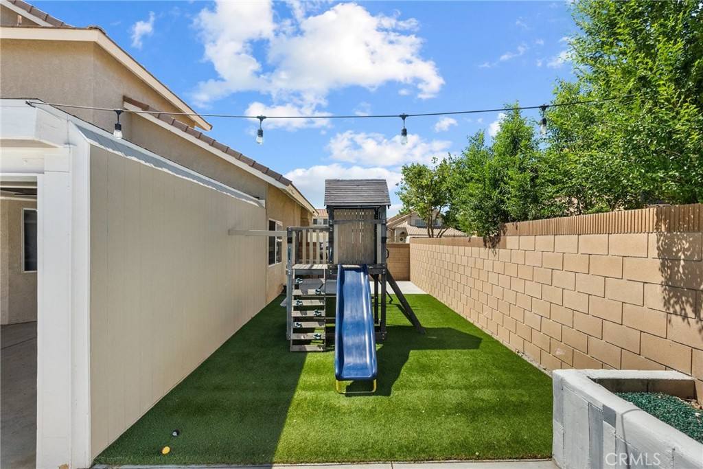 Apartment for rent at 4325 Serene Ave, Lancaster, CA 93536