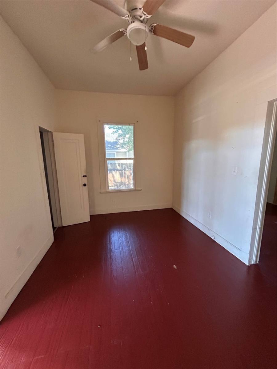 Apartment for rent at 6737 Ave E #6737A, Houston, TX 77011