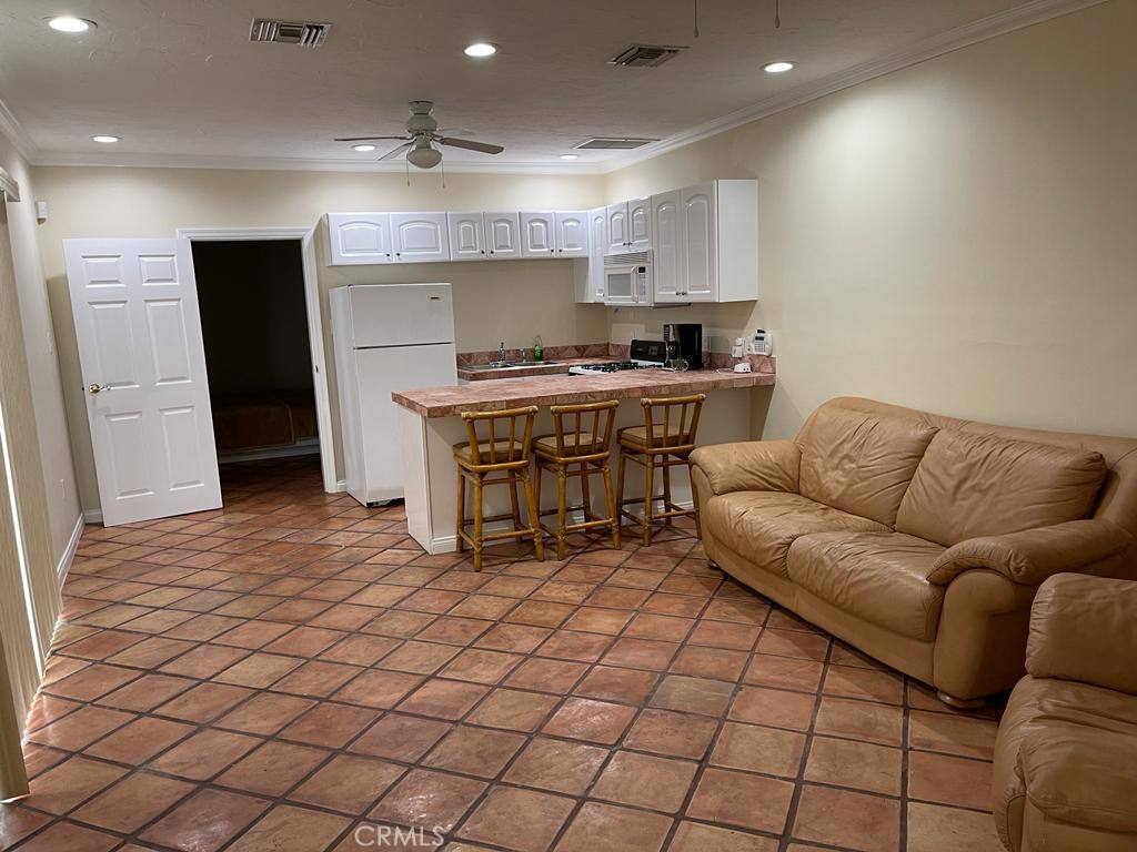 Apartment for rent at 4910 Brewster Dr #2, Tarzana, CA 91356