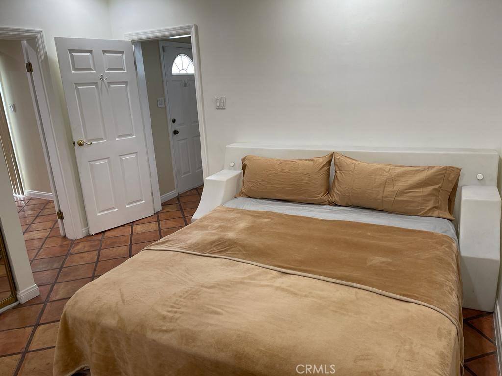 Apartment for rent at 4910 Brewster Dr #2, Tarzana, CA 91356