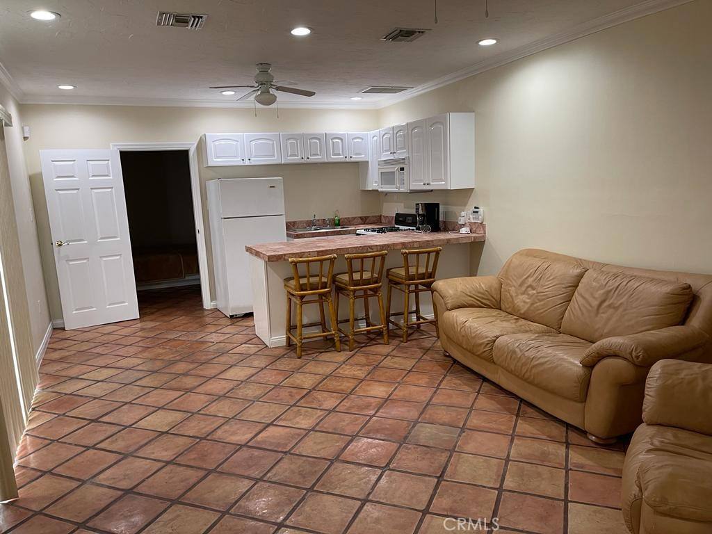 Apartment for rent at 4910 Brewster Dr #2, Tarzana, CA 91356
