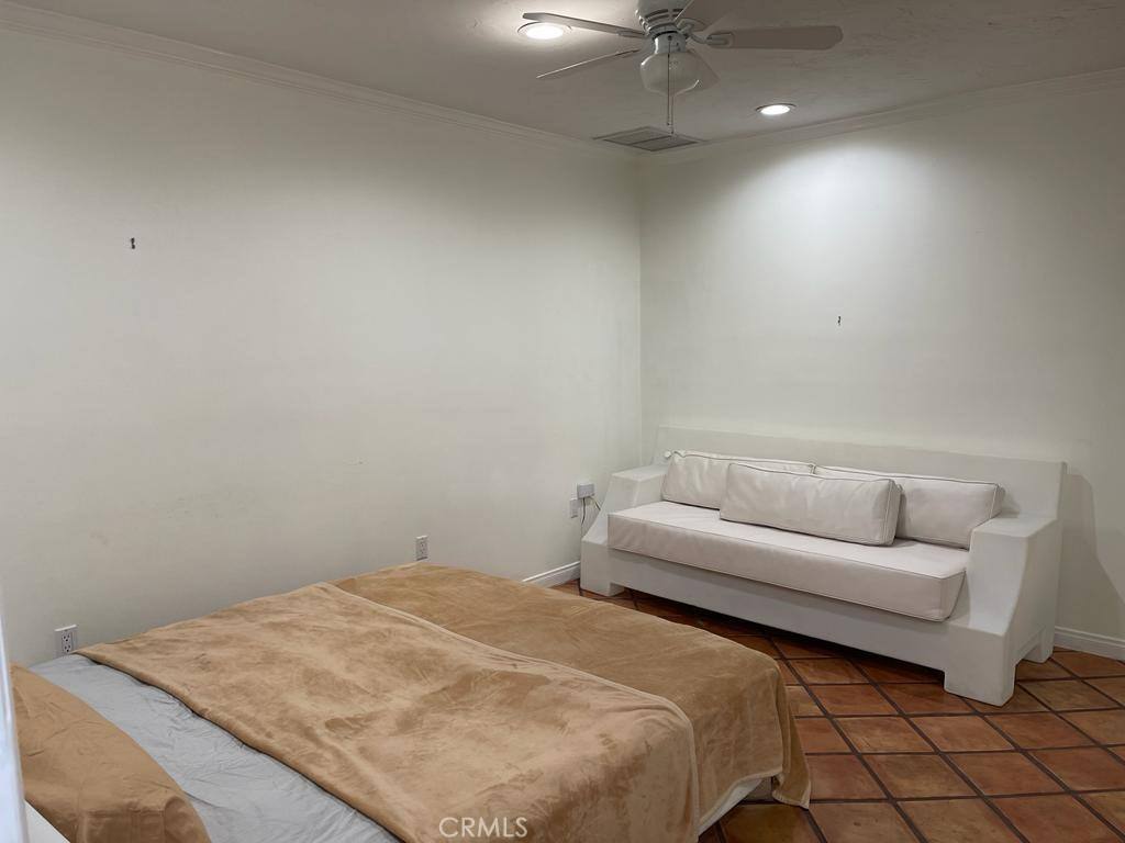 Apartment for rent at 4910 Brewster Dr #2, Tarzana, CA 91356