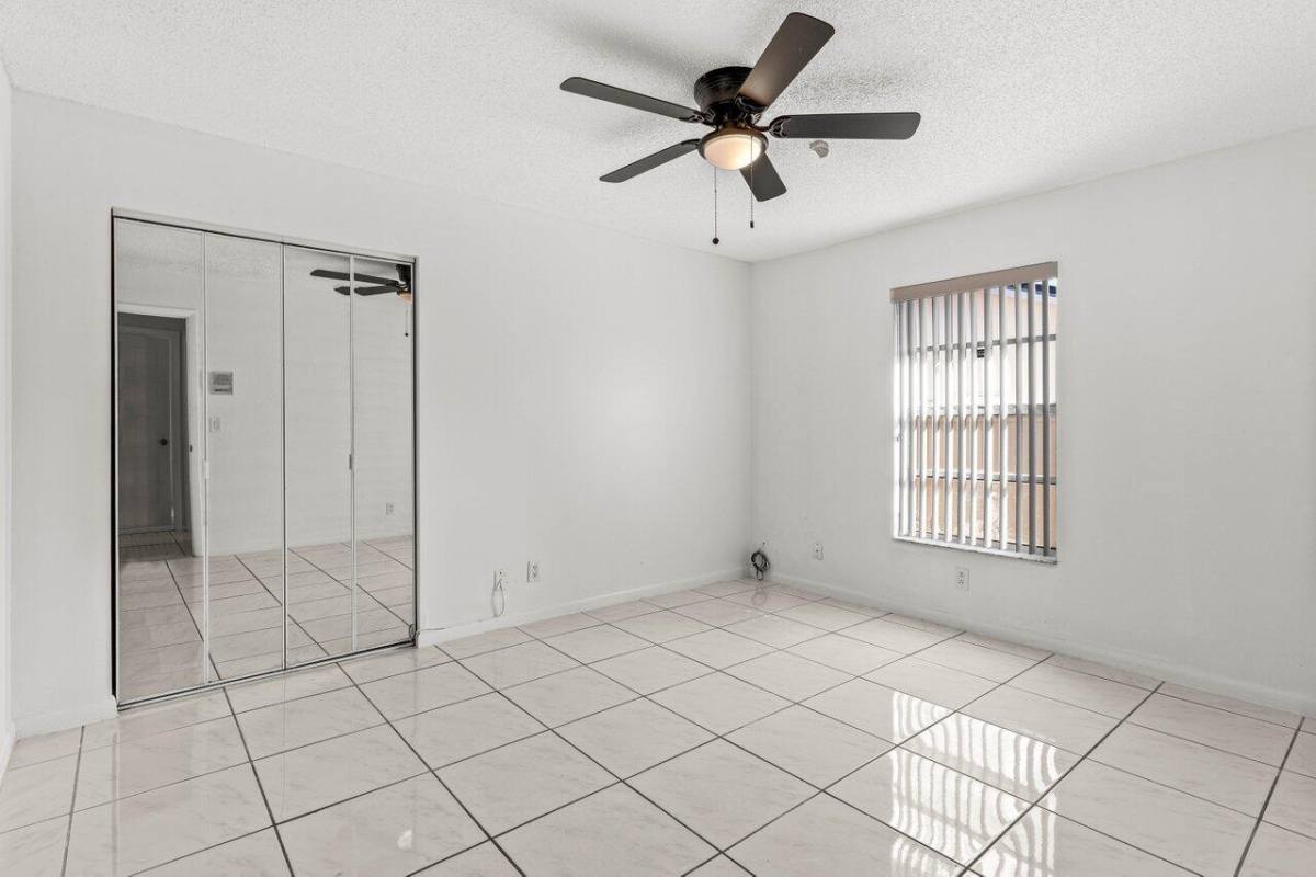 Apartment for rent at 179 Dove Circle #179, West Palm Beach, FL 33411