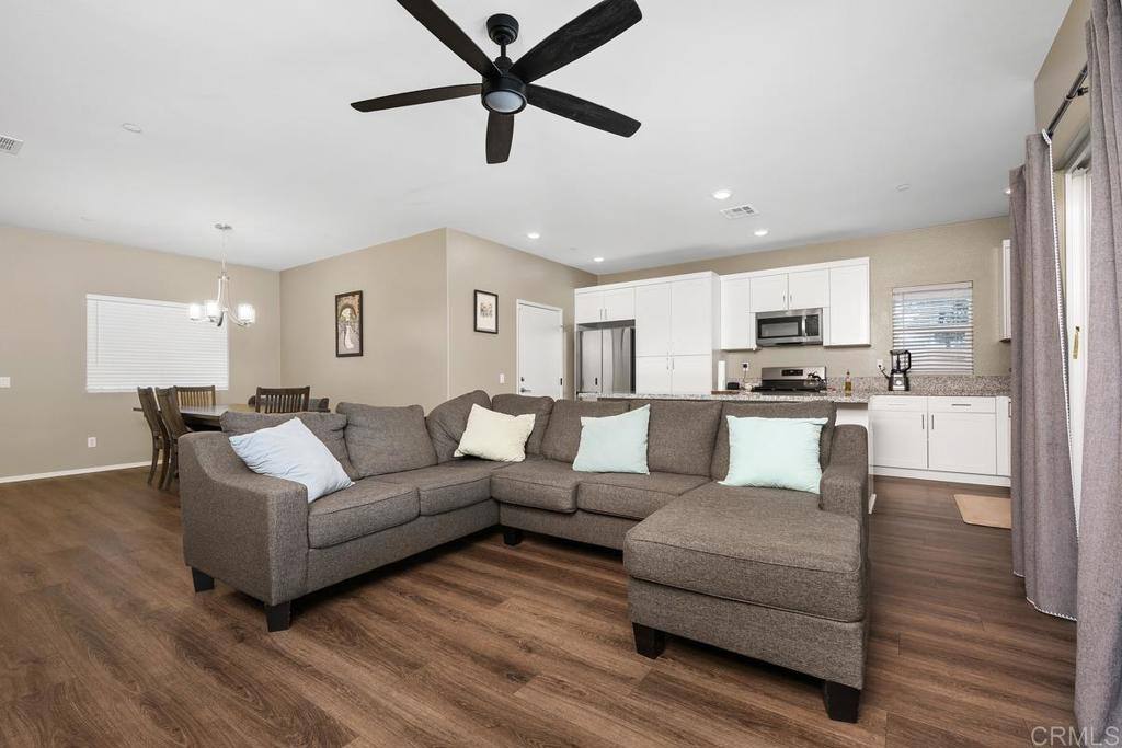 Apartment for rent at 475 Camellia Way #475, San Jacinto, CA 92583
