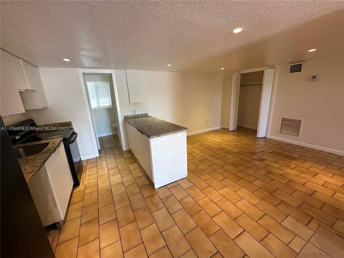 Apartment for rent at 13210 NE 3rd Ave #13210R, Miami, FL 33161