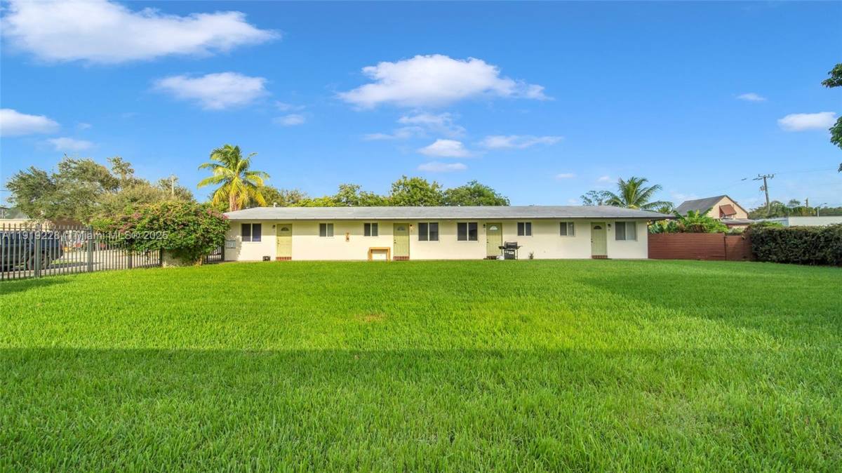 592 NE 150th St #592-3, Miami, FL 33161 - Apartment For Rent - Image 10