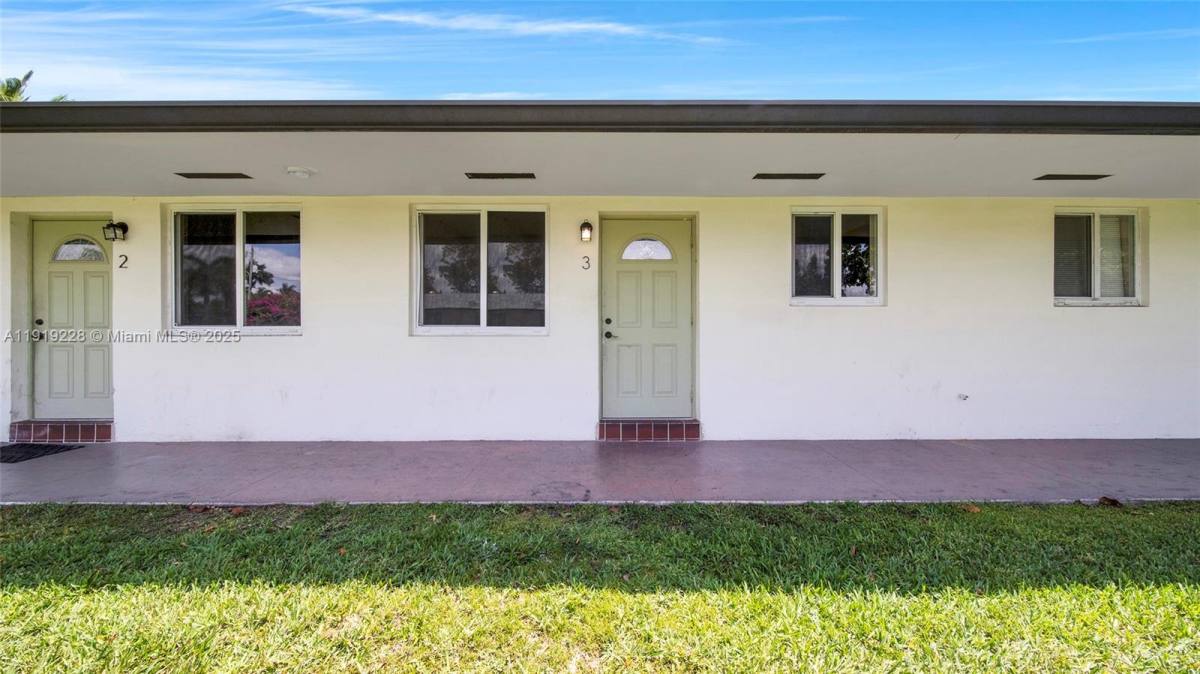 592 NE 150th St #592-3, Miami, FL 33161 - Apartment For Rent - Image 4