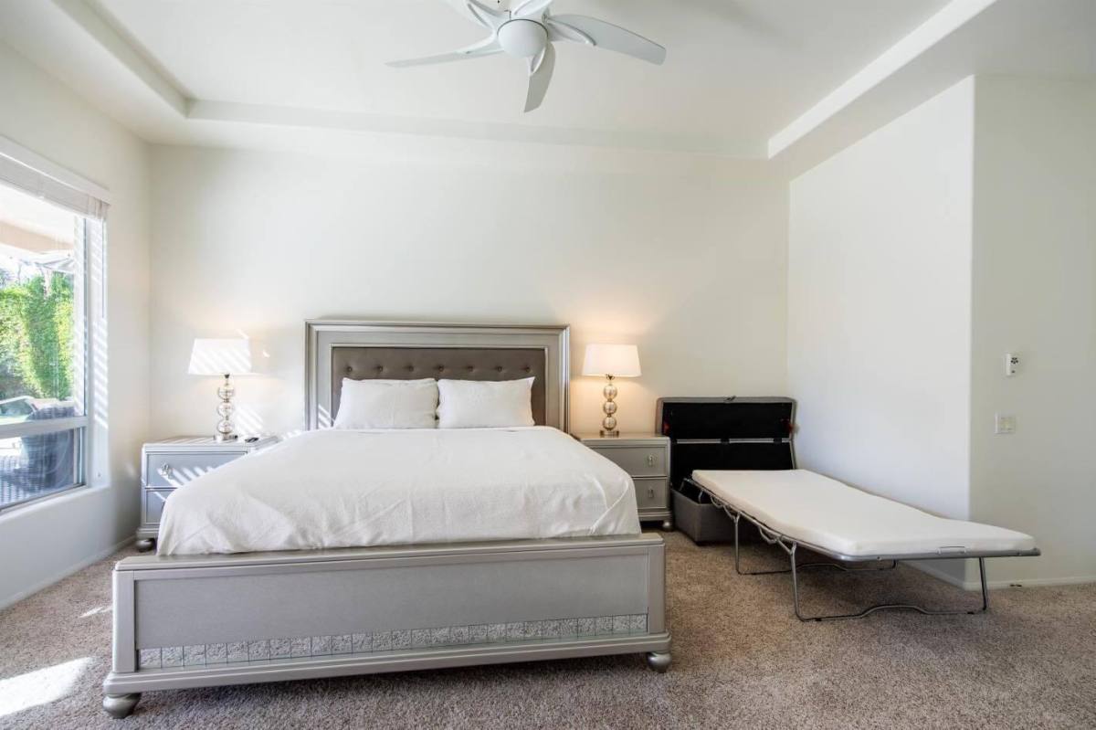 Apartment for rent at 40741 Ave Solana, Palm Desert, CA 92260