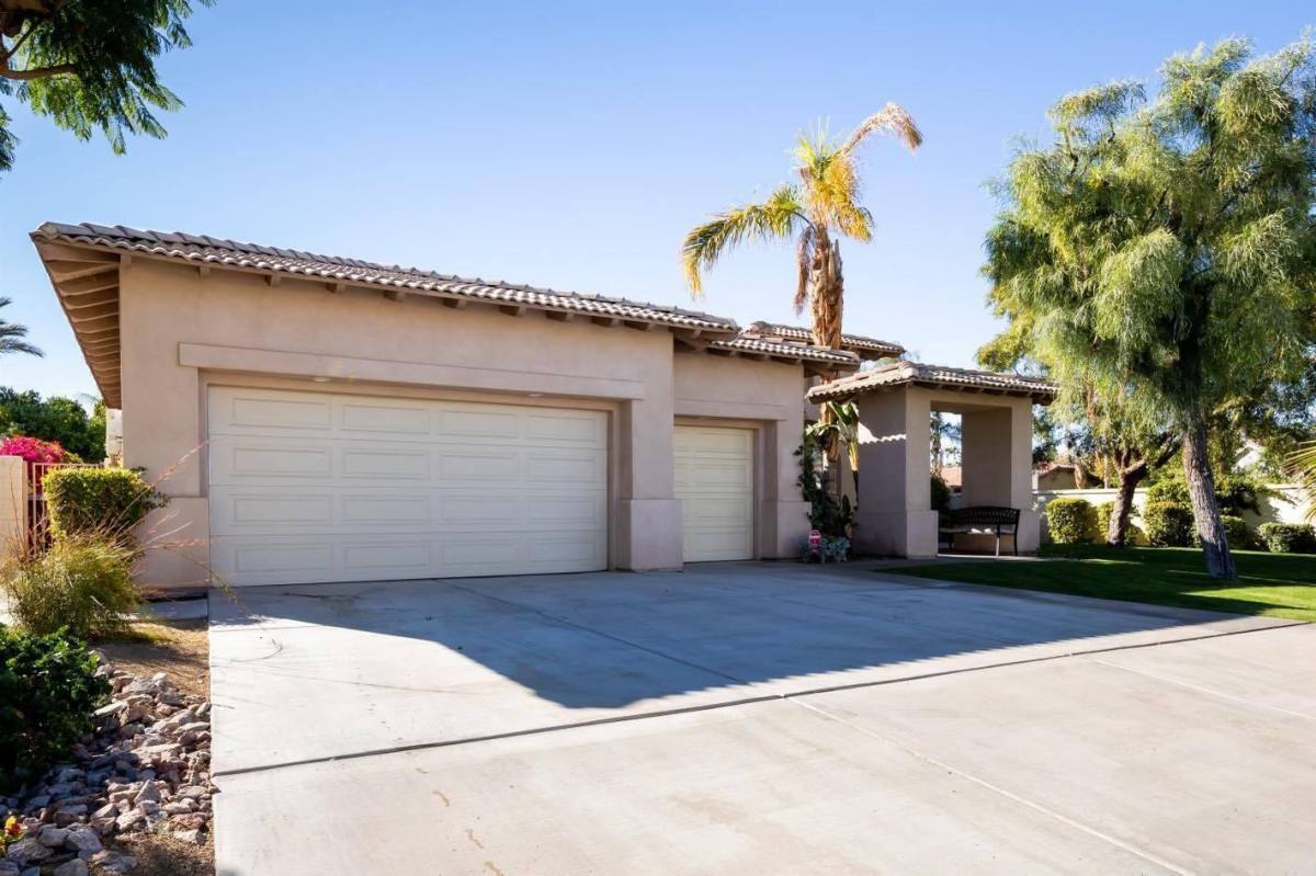 Apartment for rent at 40741 Ave Solana, Palm Desert, CA 92260