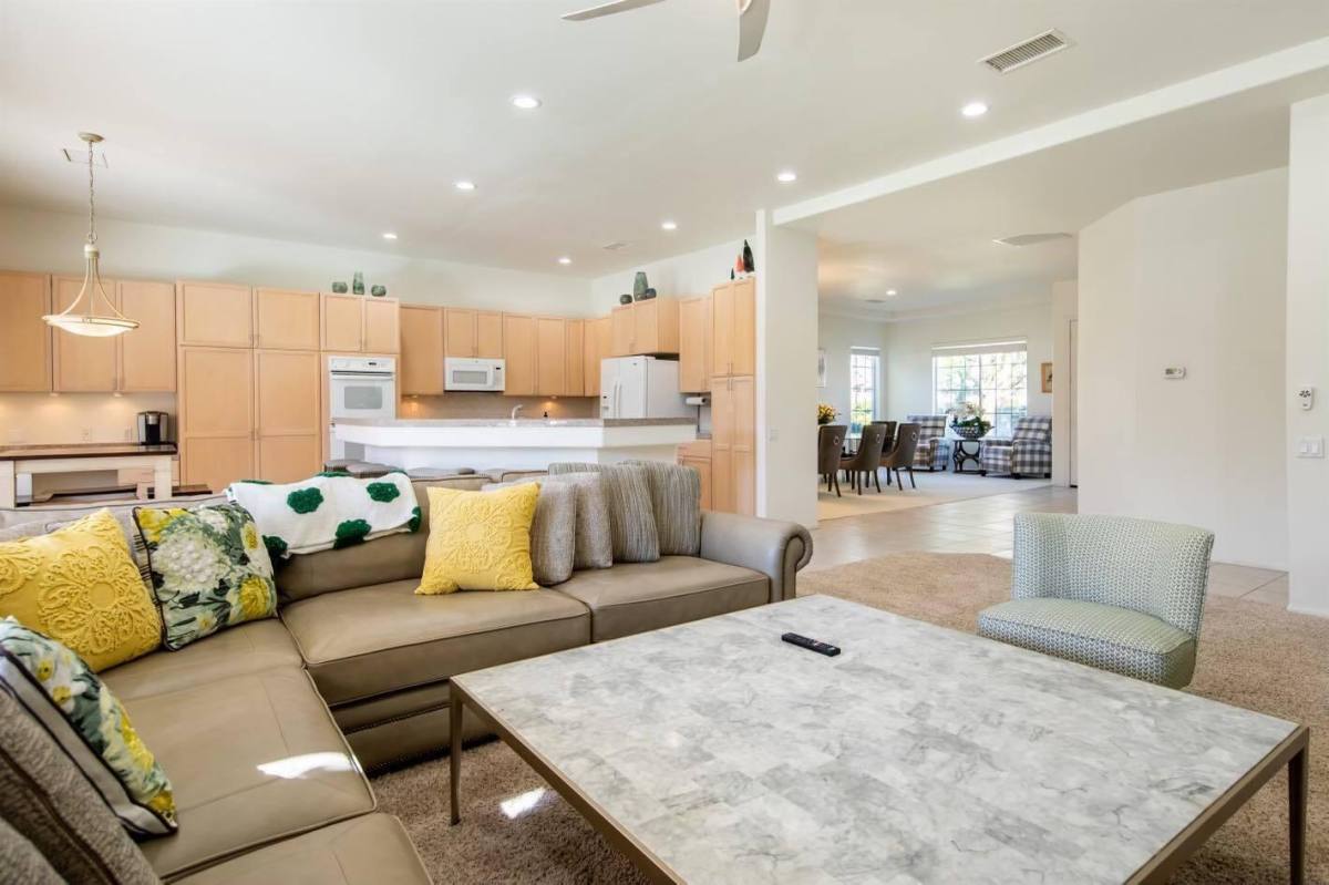 Apartment for rent at 40741 Ave Solana, Palm Desert, CA 92260