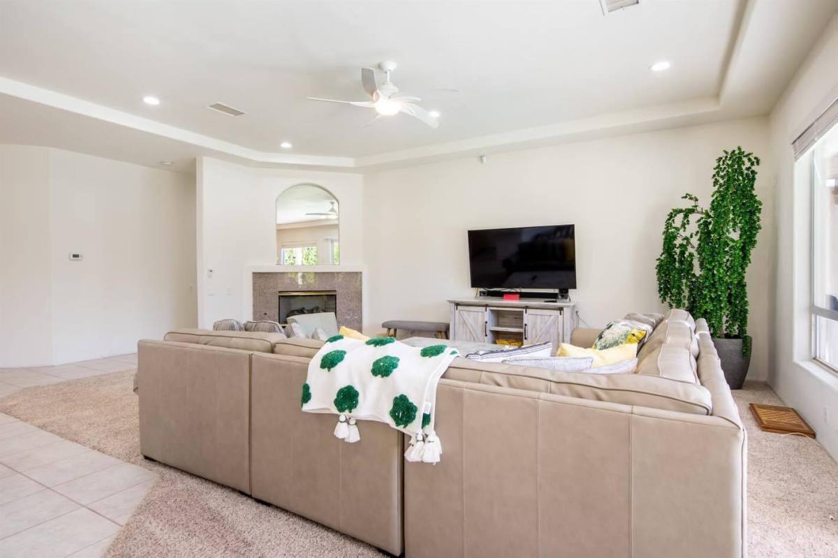 Apartment for rent at 40741 Ave Solana, Palm Desert, CA 92260