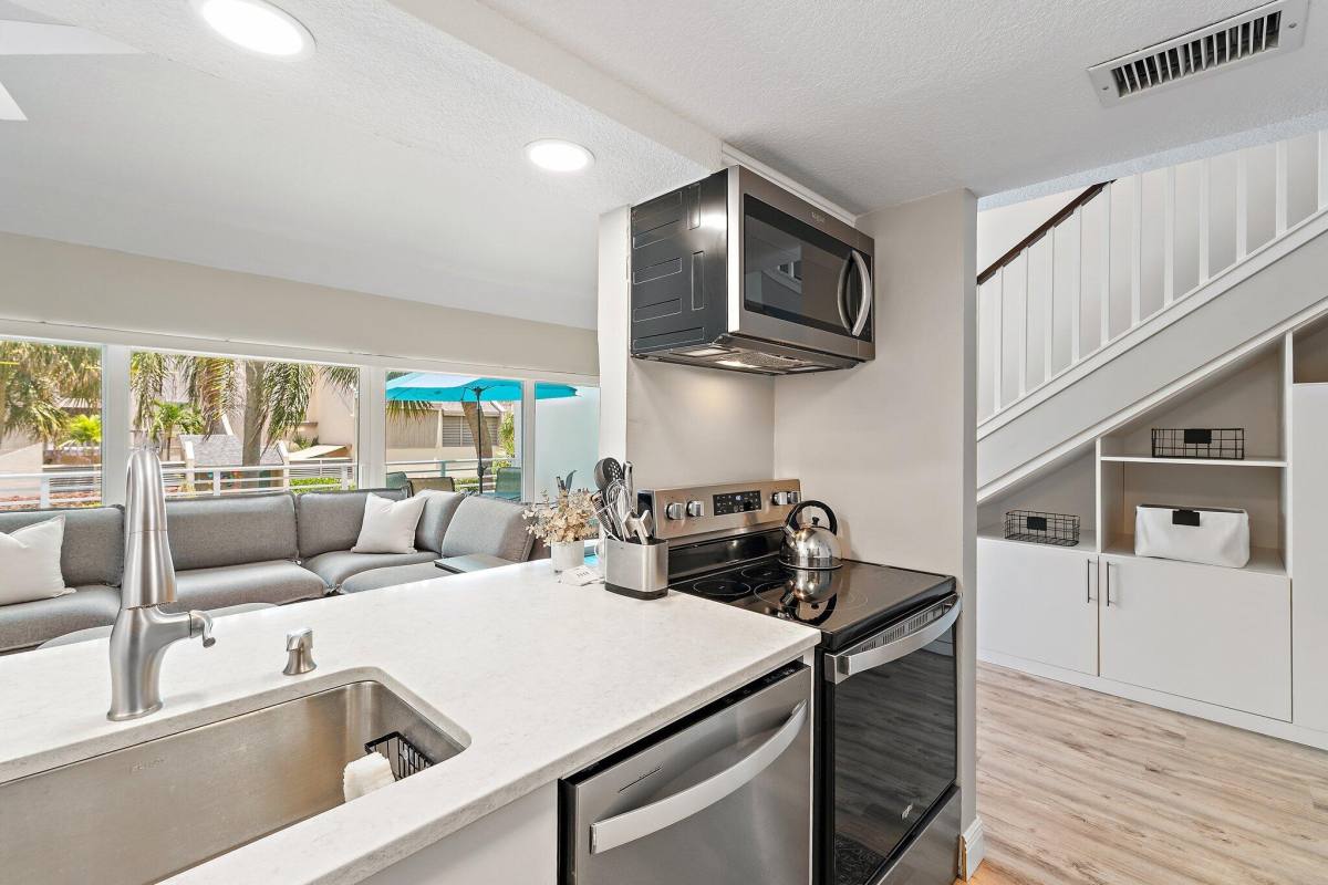 Apartment for rent at 1605 Highway 1 #1605209M2, Jupiter, FL 33477