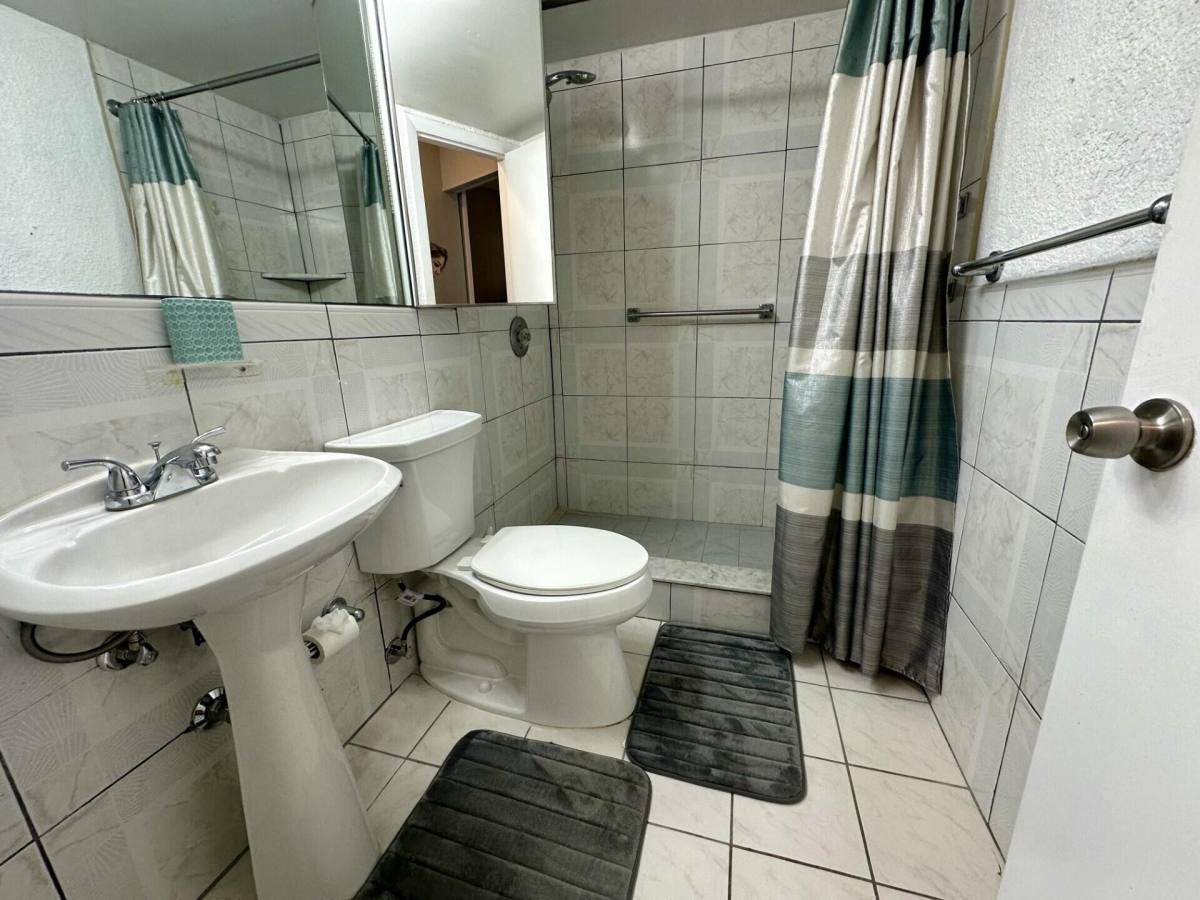 Apartment for rent at 1001 NE 8th Ave #102, Delray Beach, FL 33483