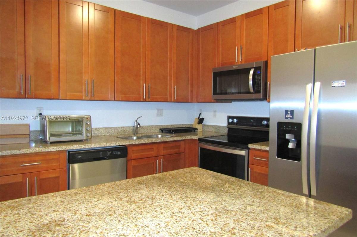 Townhouse for rent at 13344 SW 250th St, Homestead, FL 33032