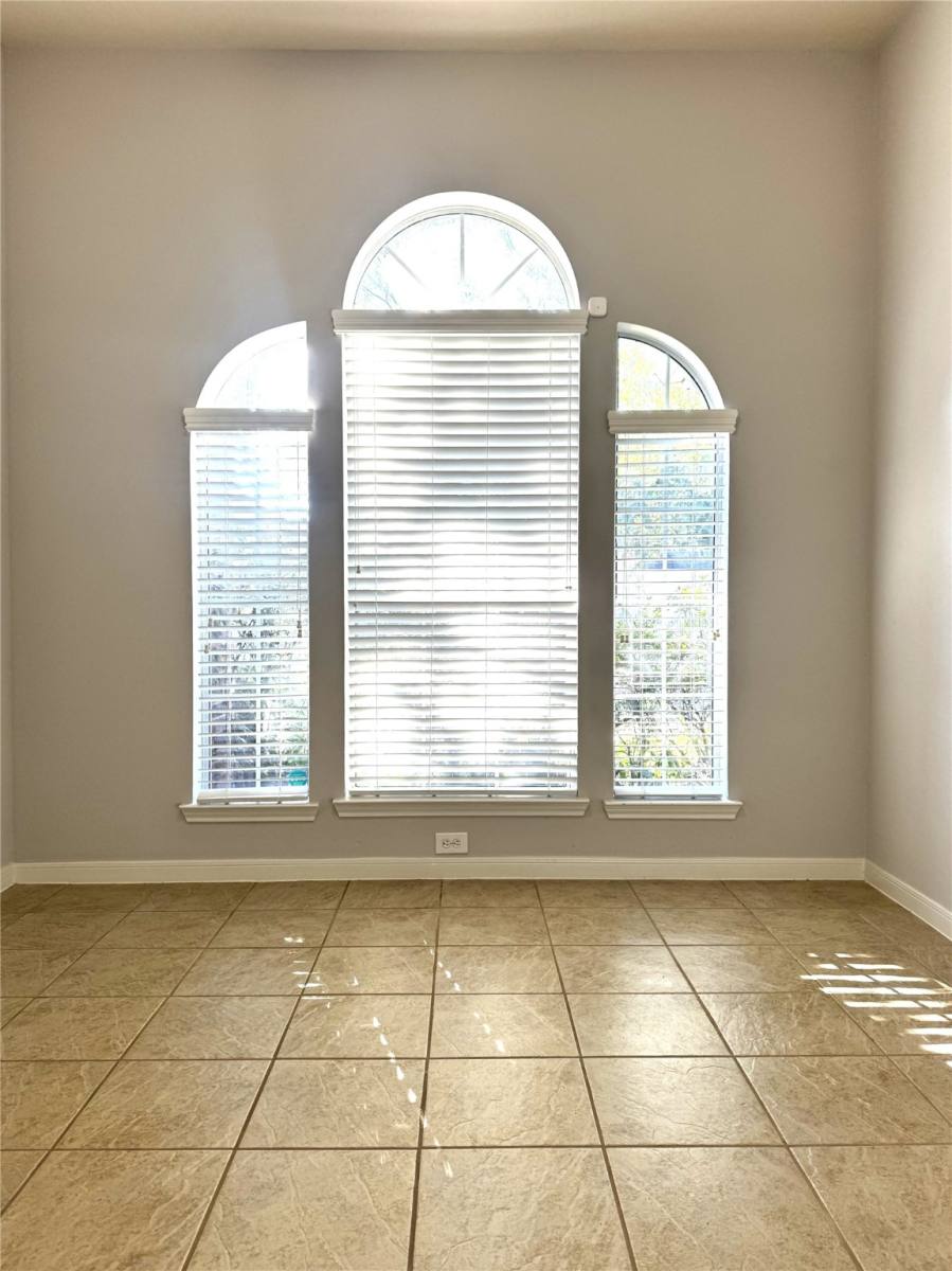 Apartment for rent at 2910 Sandleigh Dr, Spring, TX 77388