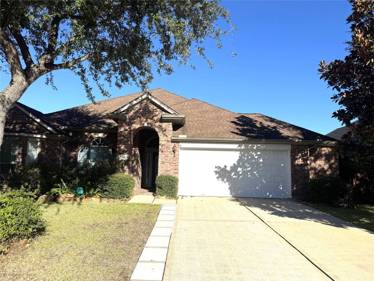 Apartment for rent at 2910 Sandleigh Dr, Spring, TX 77388