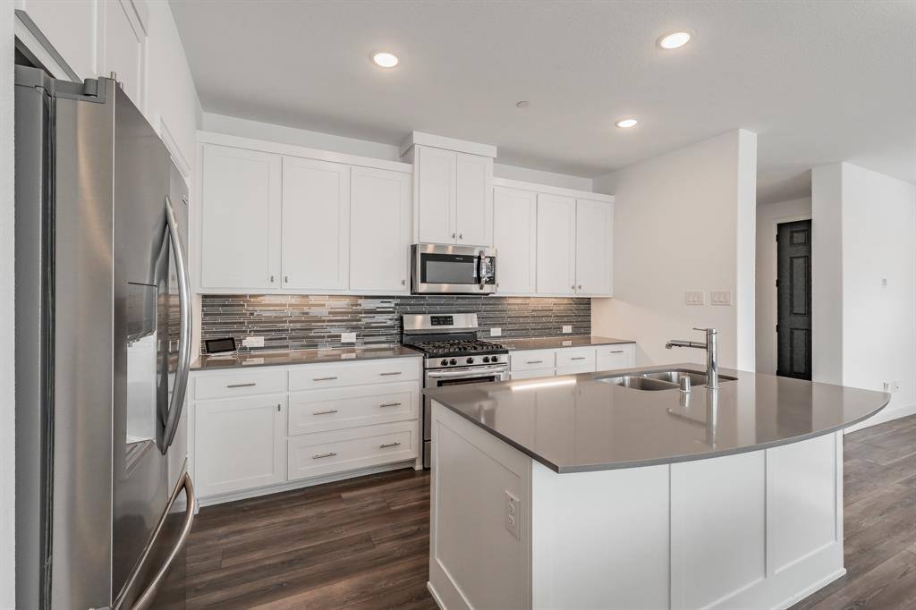 Townhouse for rent at 405 Matchbox St #405, Argyle, TX 76226