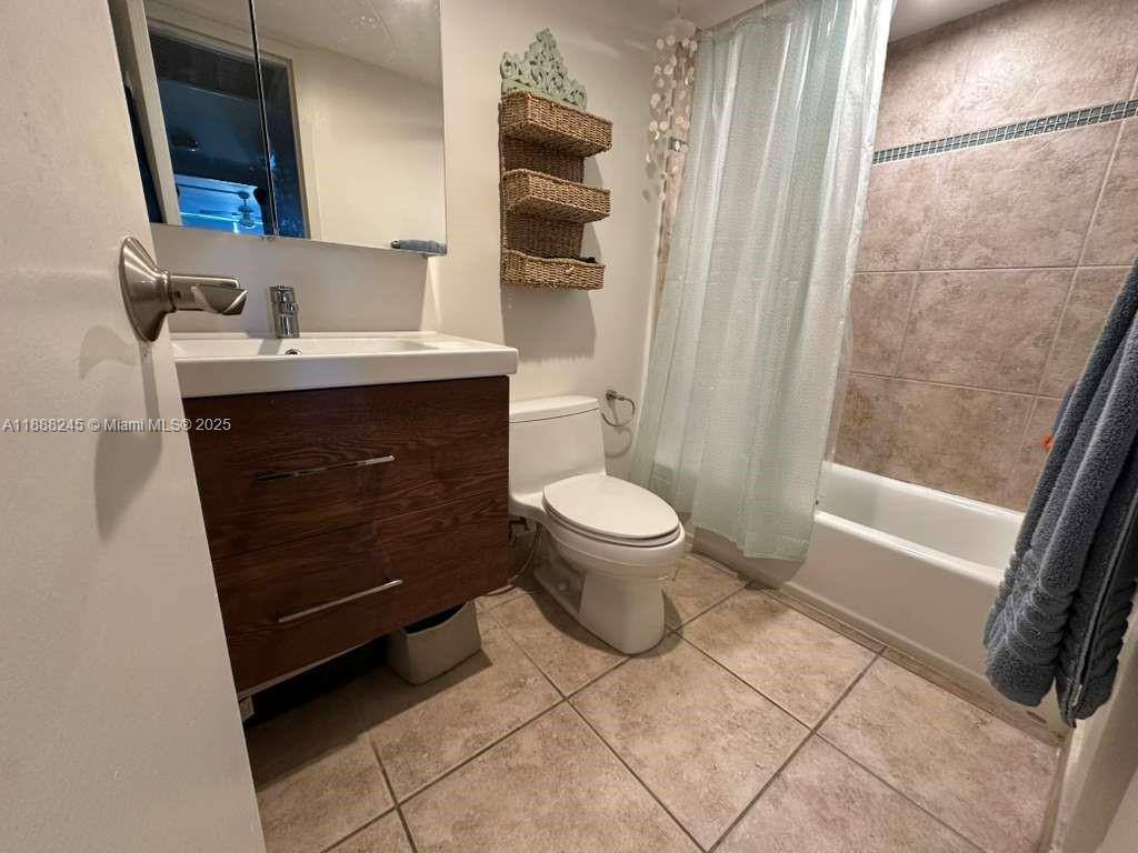 Apartment for rent at 1000 Parkview Dr #627, Hallandale, FL 33009