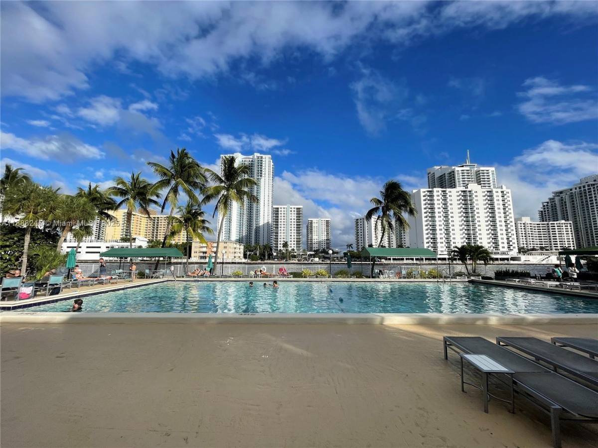 Apartment for rent at 1000 Parkview Dr #627, Hallandale, FL 33009