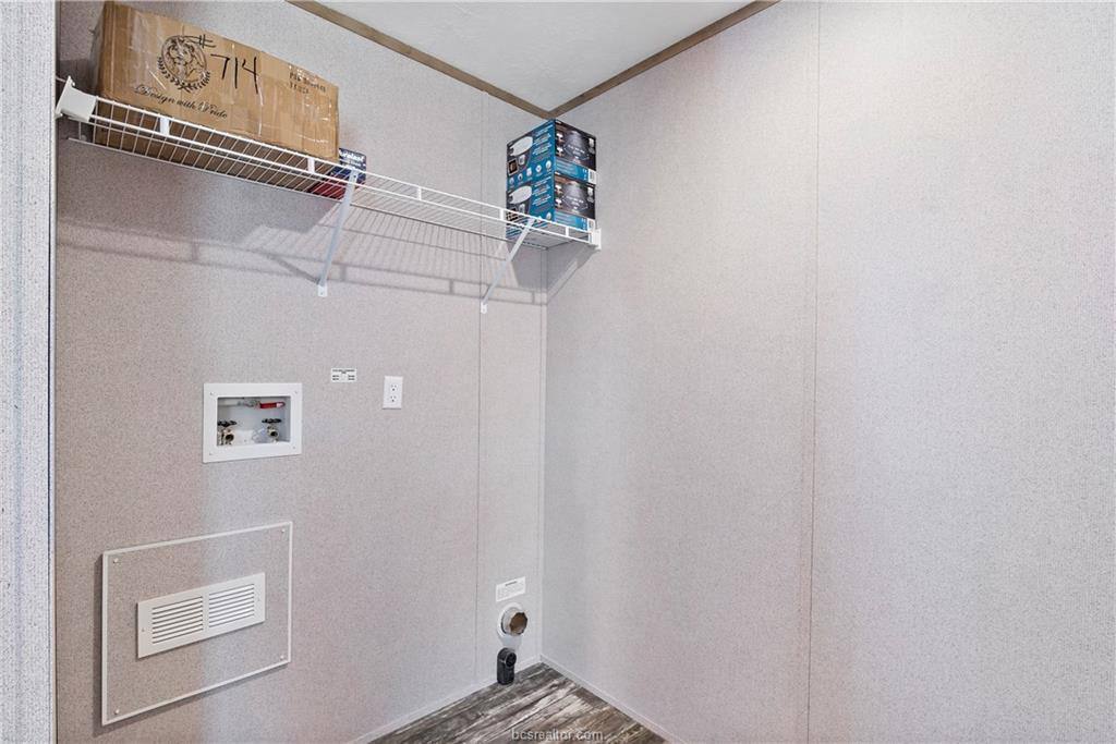 Apartment for rent at 3933 Graham Rd N, College Station, TX 77845
