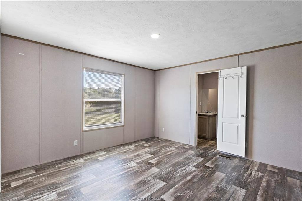 Apartment for rent at 3933 Graham Rd N, College Station, TX 77845