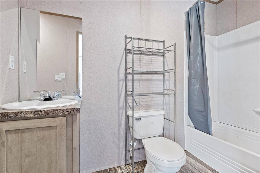 Apartment for rent at 3933 Graham Rd N, College Station, TX 77845