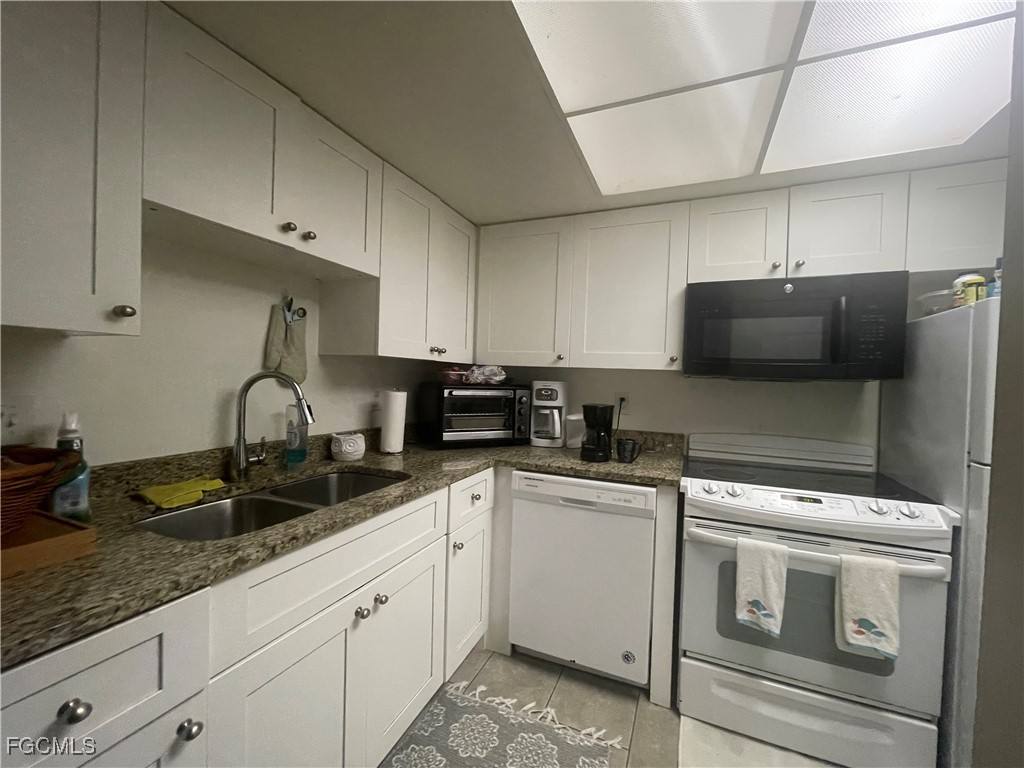 Condo for rent at 3706 Broadway #27, Fort Myers, FL 33901