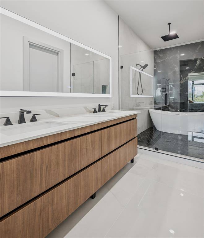 Townhouse for rent at 1874 Beaumont St, Dallas, TX 75215