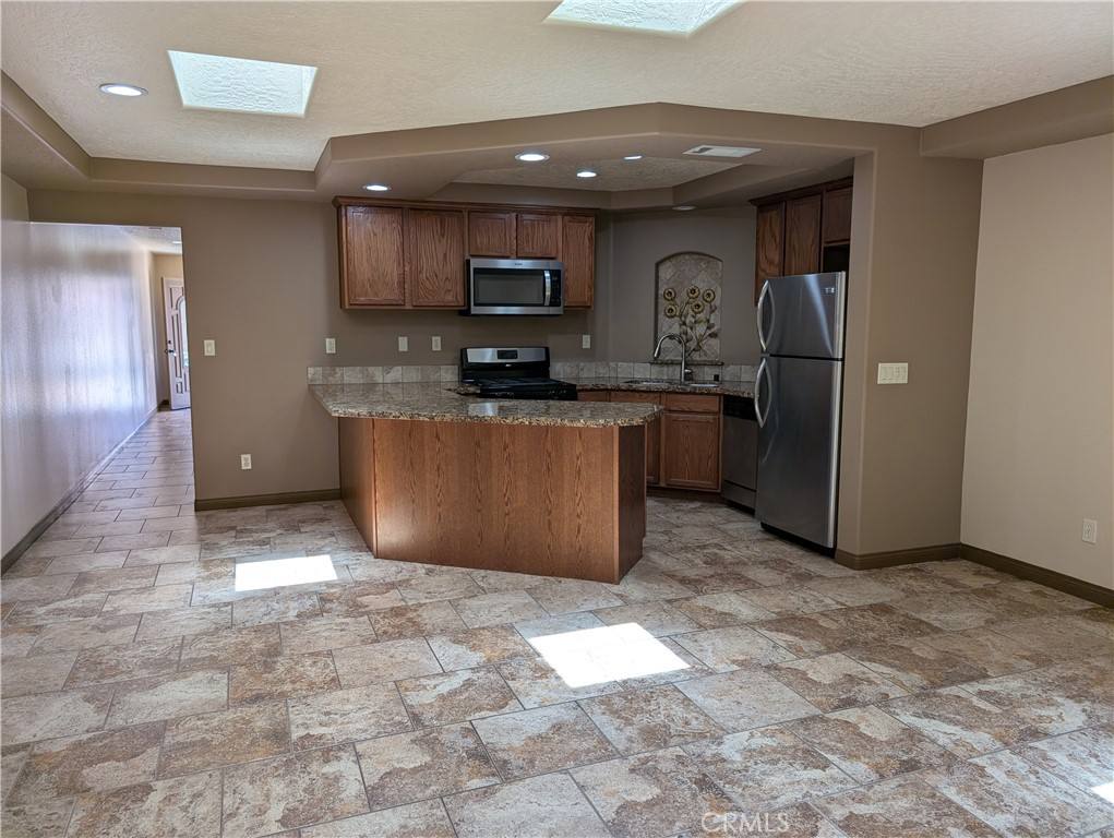 27160 Vista Rd #15, Helendale, CA 92342 - Condo for Rent - Image 7