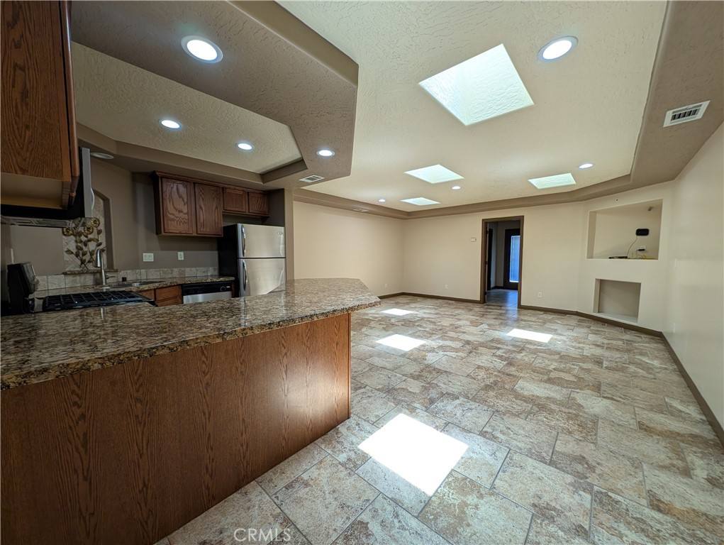 27160 Vista Rd #15, Helendale, CA 92342 - Condo for Rent - Image 1