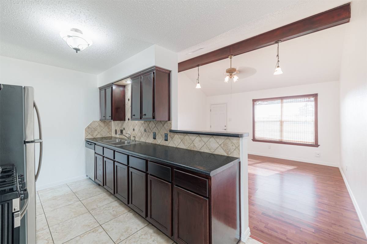 Apartment for rent at 1615 Junker St, Rosenberg, TX 77471