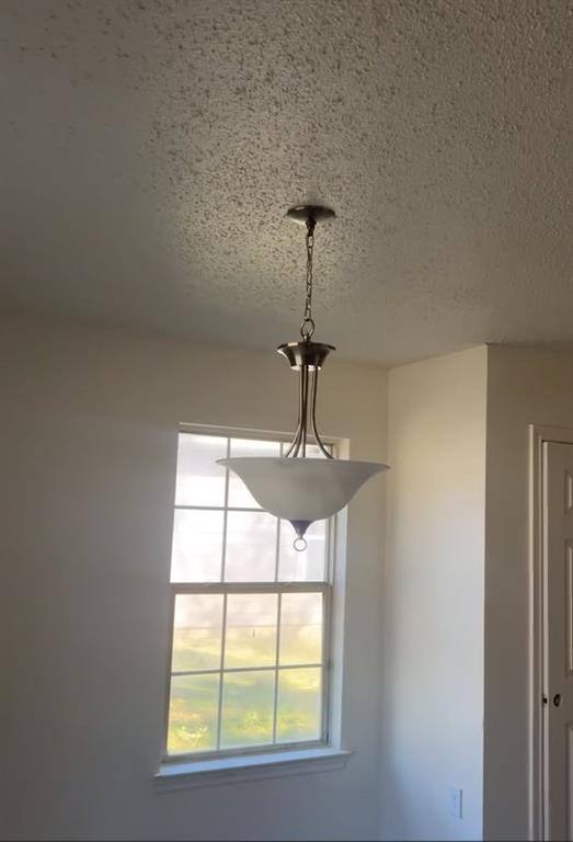 Apartment for rent at 4720 Burma Rd, Dallas, TX 75216