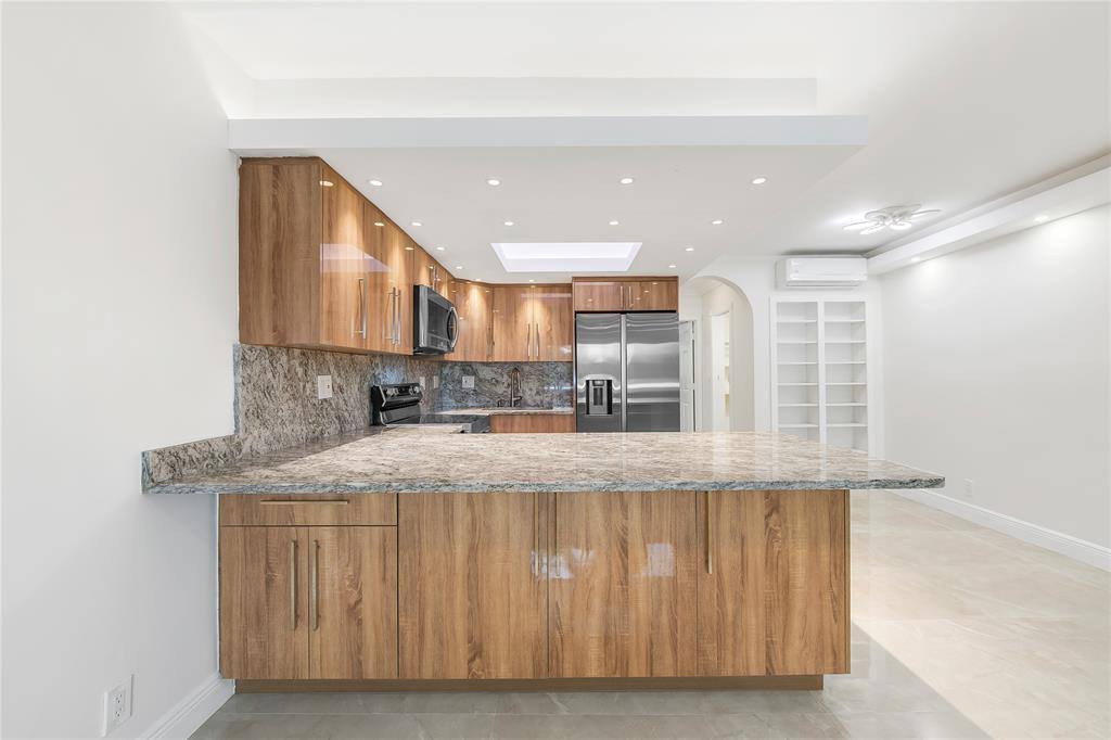 Condo for rent at 2170 NE 51st Court #217027A, Fort Lauderdale, FL 33308