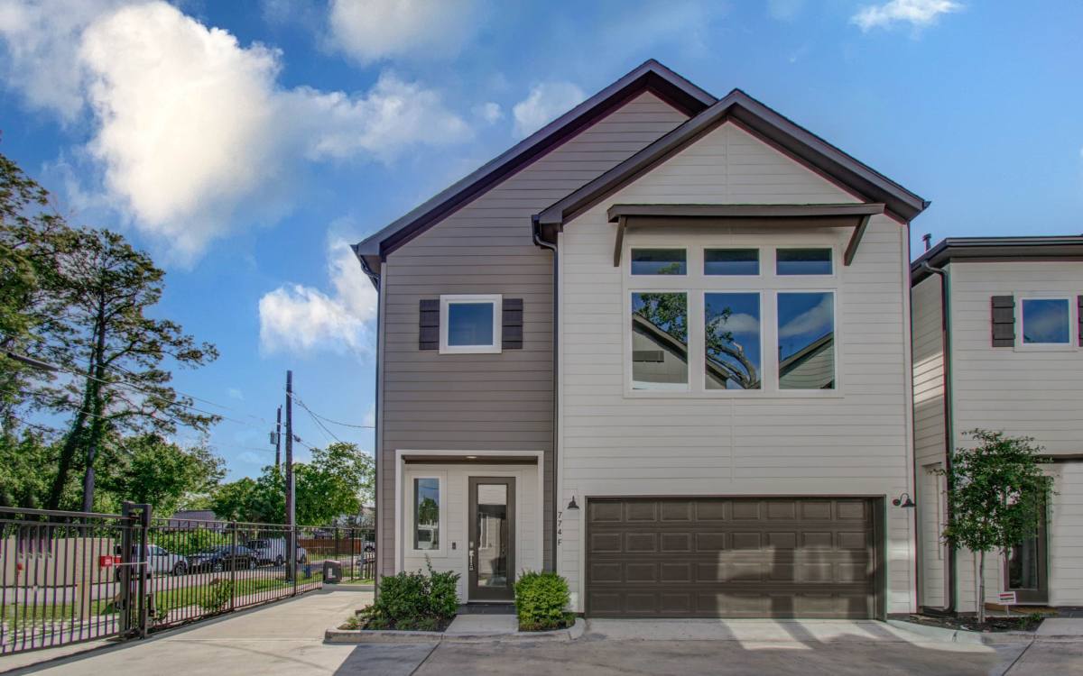 Townhouse for rent at 774 Paul Quinn St #774F, Houston, TX 77091