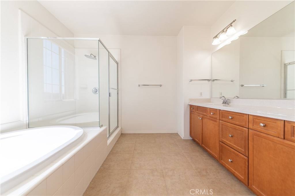 Apartment for rent at 13937 Avenly Glen Way, Corona, CA 92880