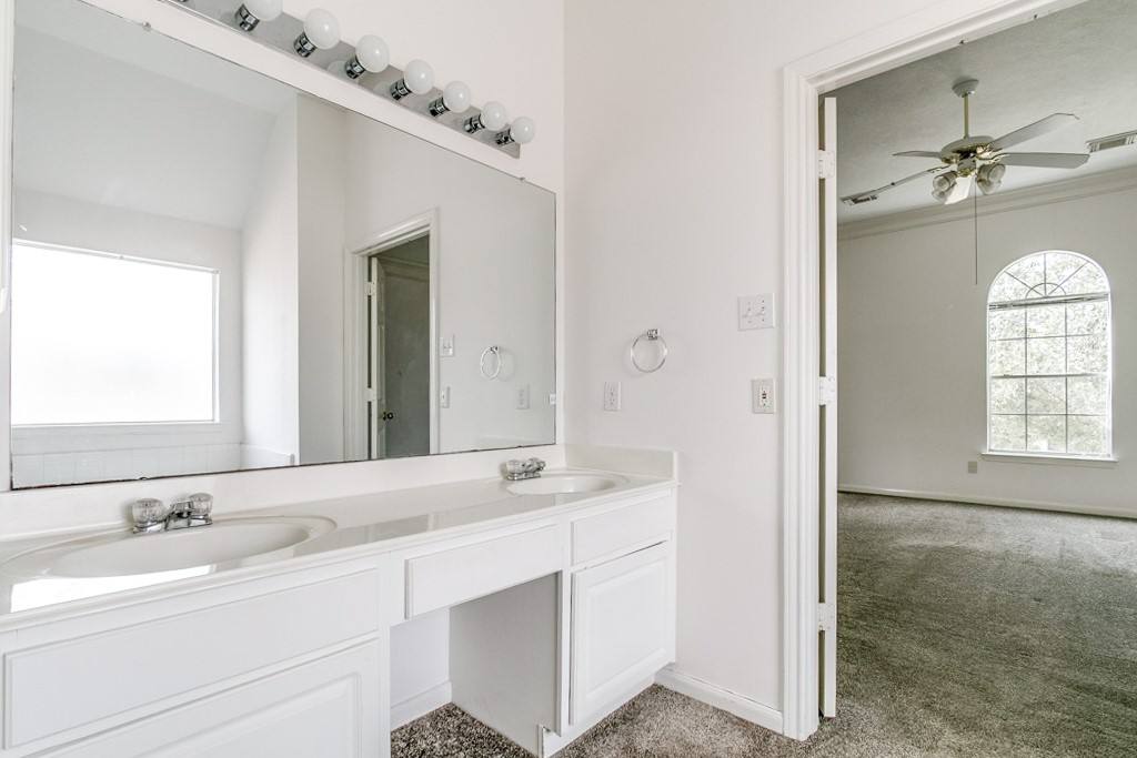Apartment for rent at 1702 River Trail, Sugar Land, TX 77479