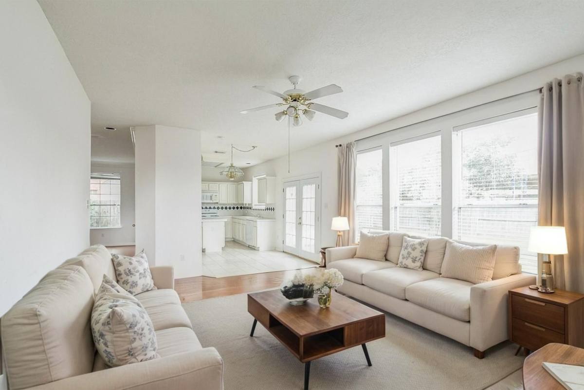 Apartment for rent at 1702 River Trail, Sugar Land, TX 77479