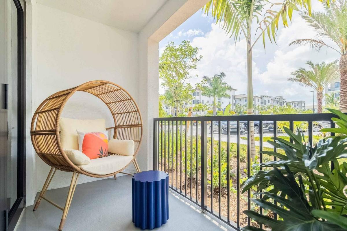 Apartment for rent at 2985 SW 122nd Ave #101, Hollywood, FL 33025