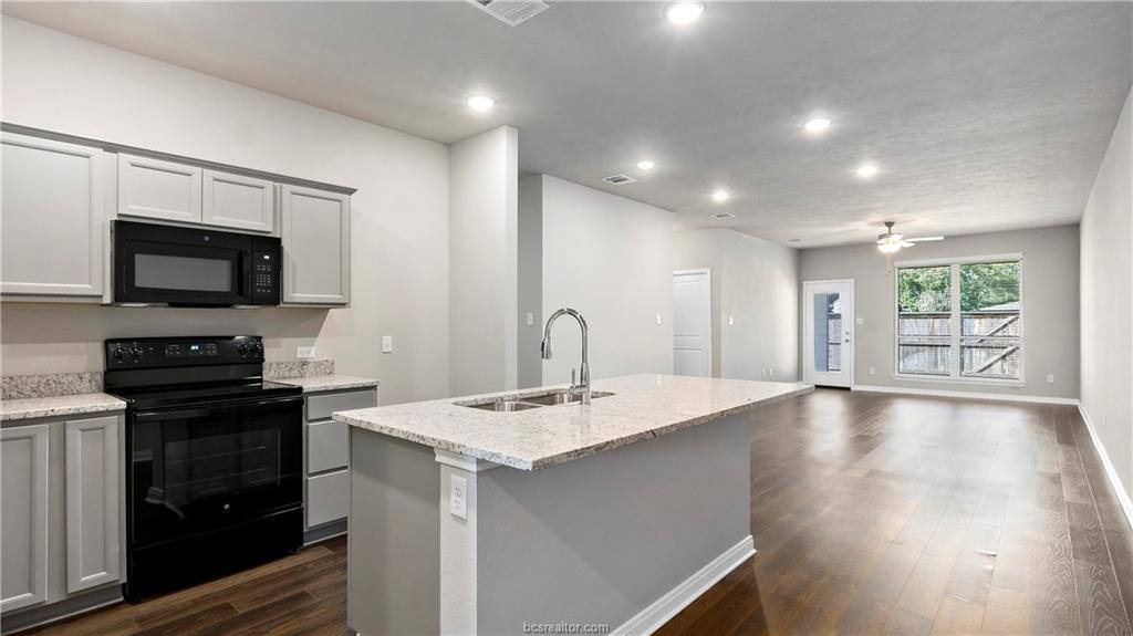 Apartment for rent at 3007 Stevens Dr, Bryan, TX 77803