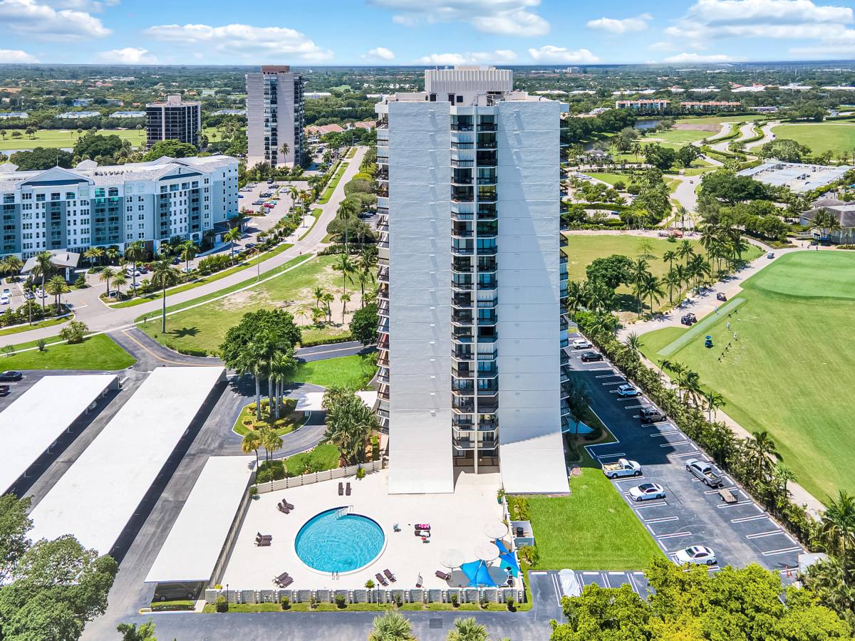 Condo for rent at 2000 Presidential Way #1006, West Palm Beach, FL 33401