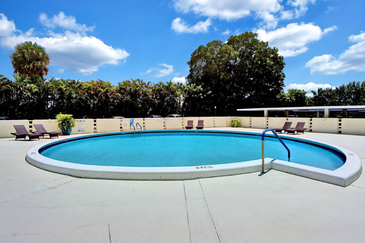 Condo for rent at 2000 Presidential Way #1006, West Palm Beach, FL 33401