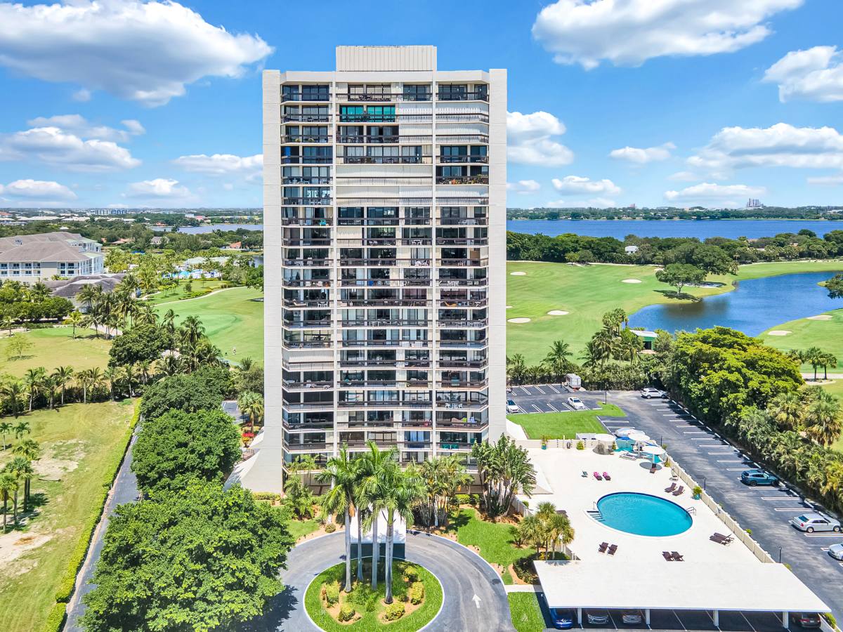 Condo for rent at 2000 Presidential Way #1006, West Palm Beach, FL 33401