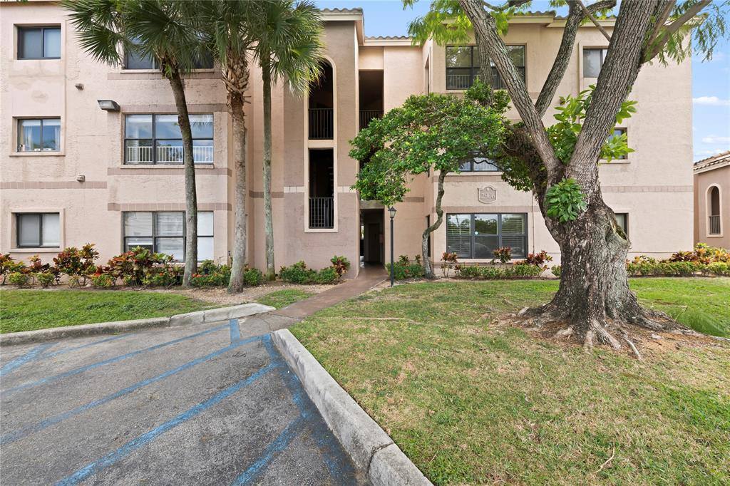 Condo for rent at 2906 S University Dr #10204, Fort Lauderdale, FL 33328